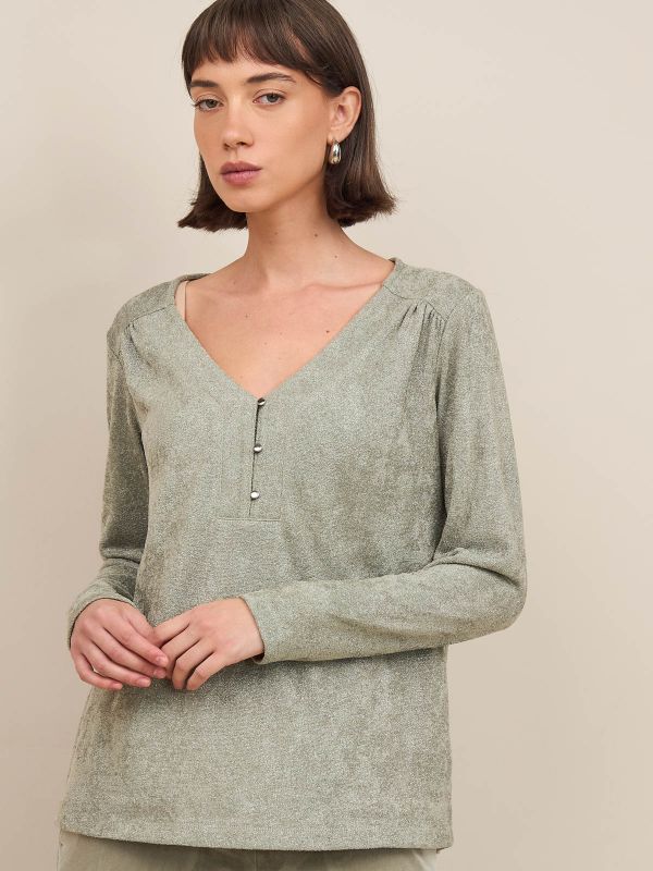 חולצת לורקס מחשוף V