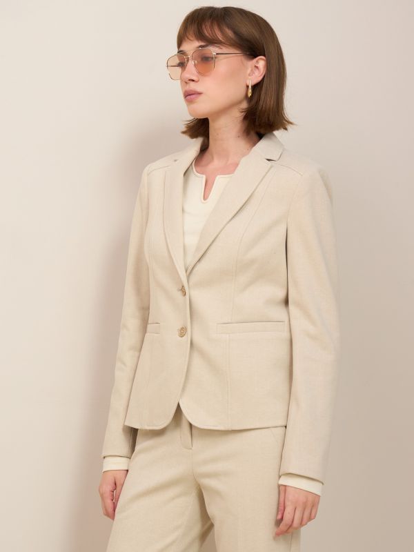 ז’קט מחוייט