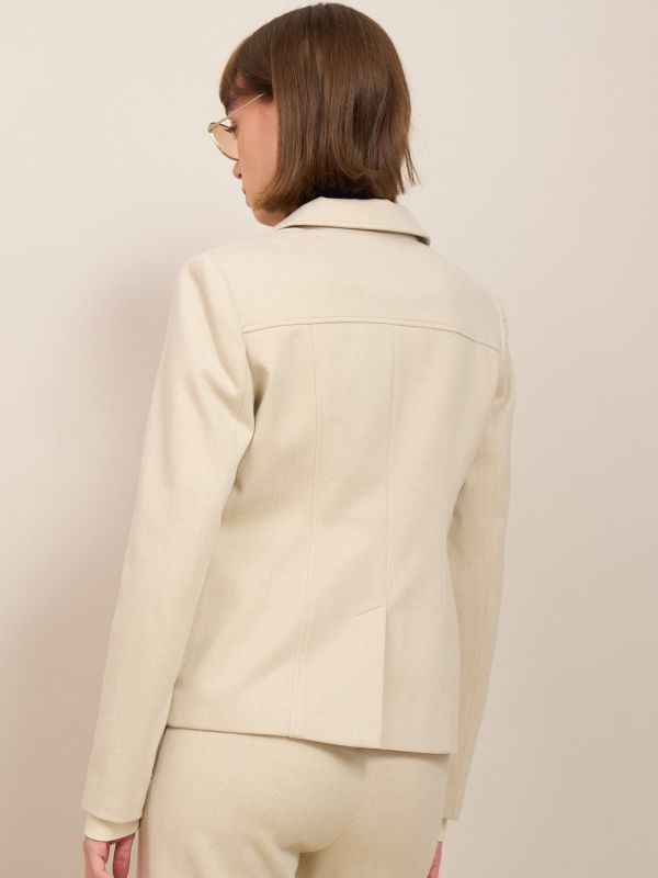 ז’קט מחוייט