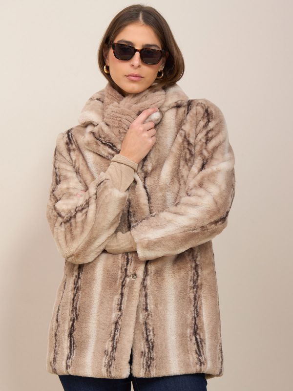 מעיל דמוי פרווה