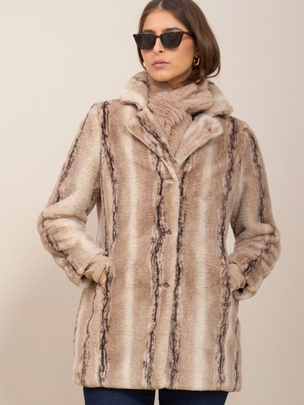 מעיל דמוי פרווה