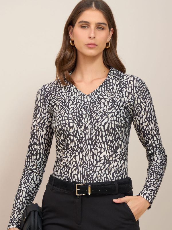 טישרט תחרה מודפסת