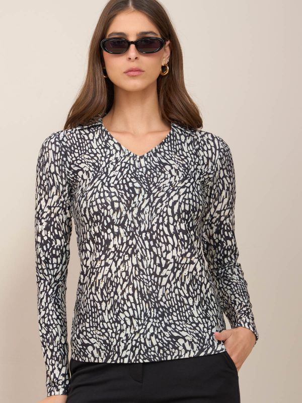 טישרט תחרה מודפסת