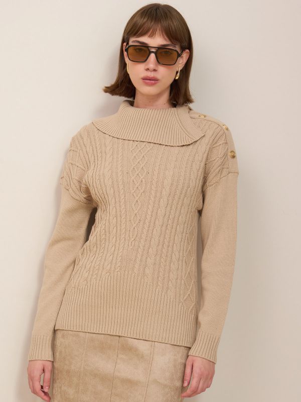 סריג עם צוארון גוף וכפתור