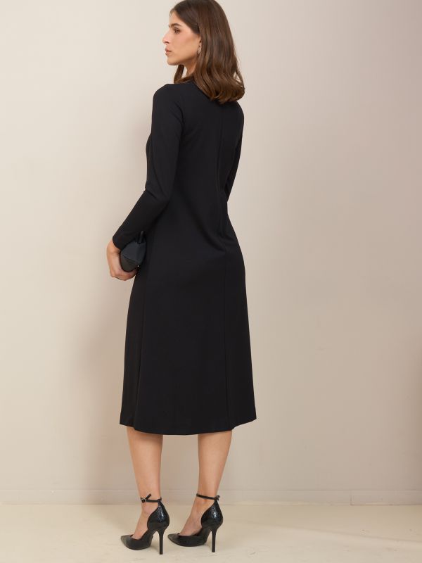 שמלת ג’רסי מאובזרת