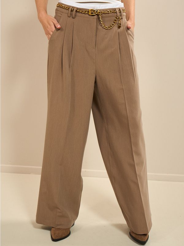 מכנסיים בווליום