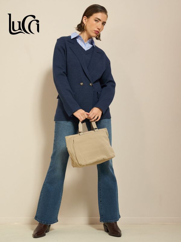 עליונית מחוייטת סריג