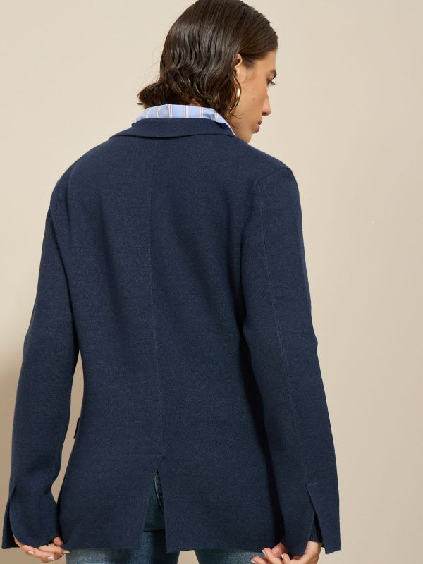 עליונית מחוייטת סריג