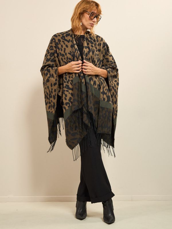 פונצ’ו מנומר