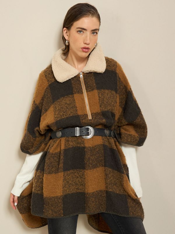 פונצ’ו צווארון כבשה