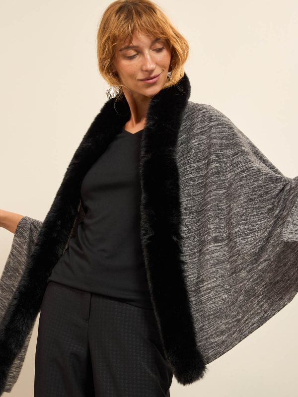 צעיף של בורדורה פרווה