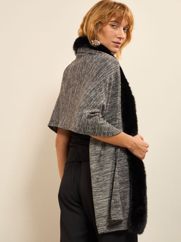 צעיף של בורדורה פרווה