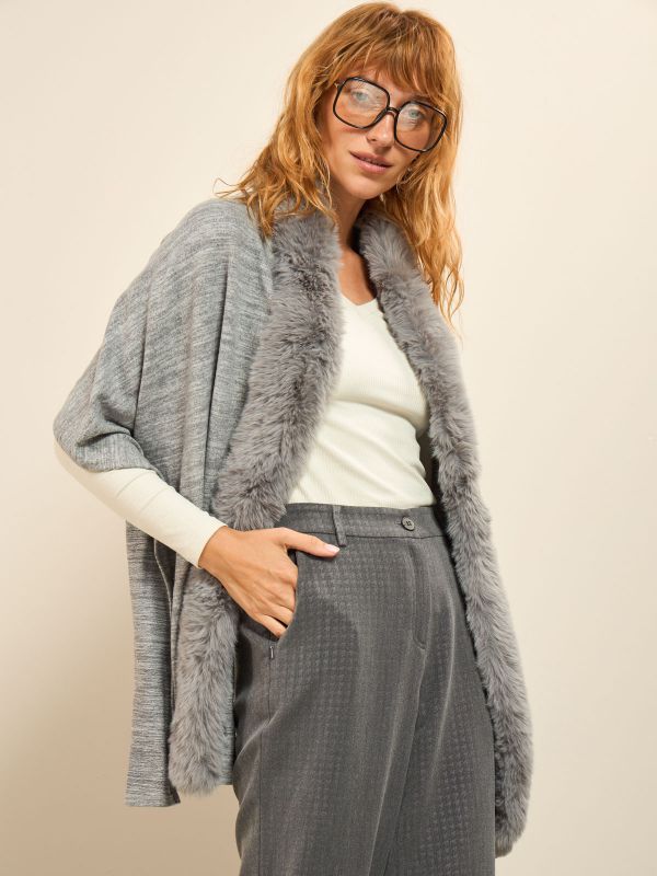 צעיף של בורדורה פרווה