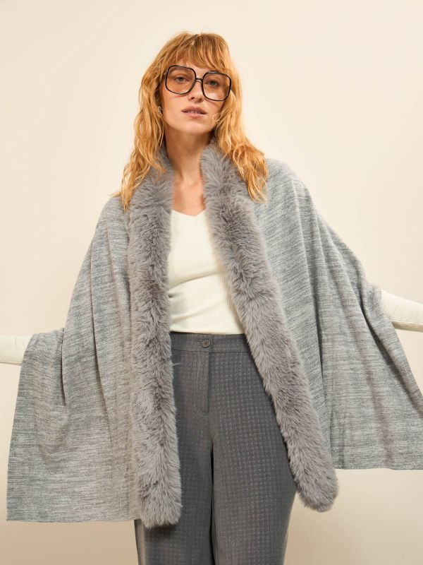 צעיף של בורדורה פרווה