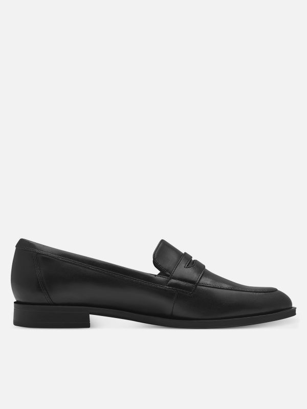 מוקסינים אלגנטיים מעור שחור עם עיטור קלאסי. תמריס TAMARIS.