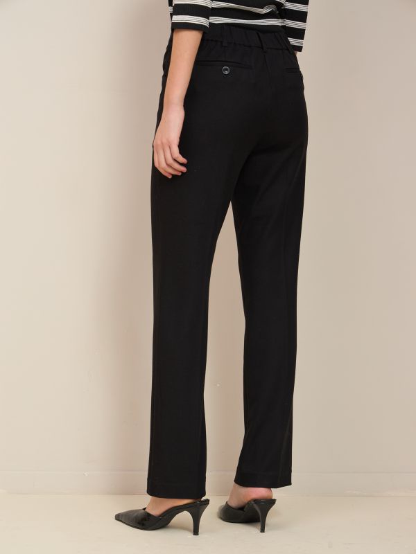 מכנסי ג’רסי מחוייטים