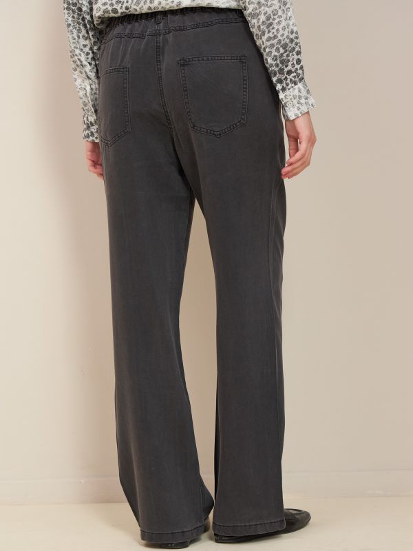 מכנסי ג’ינס ליוסל