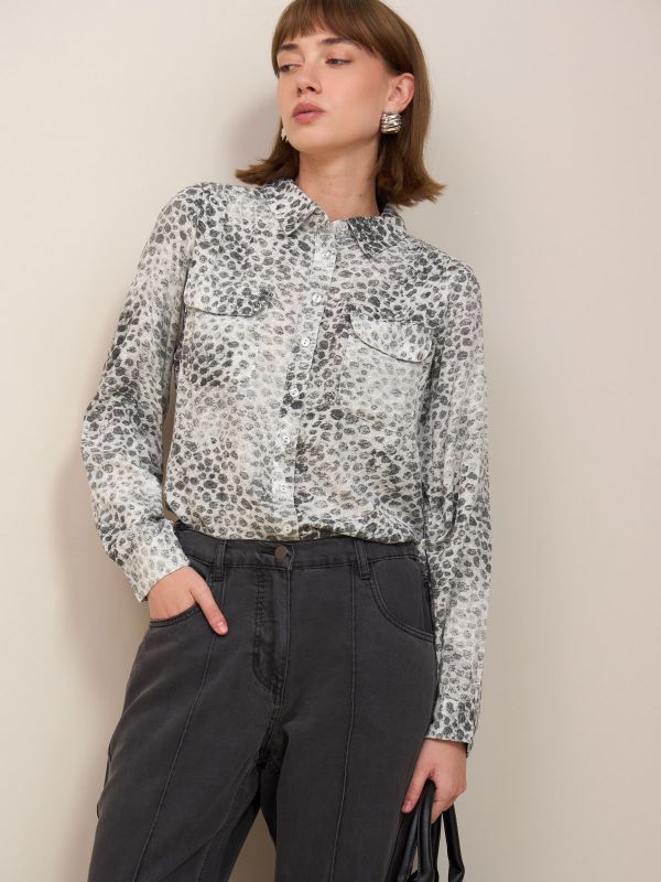 חולצה מודפסת מנומרת