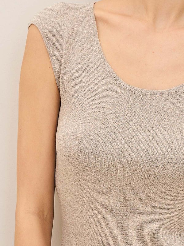 חולצת תחרה מכופתרת