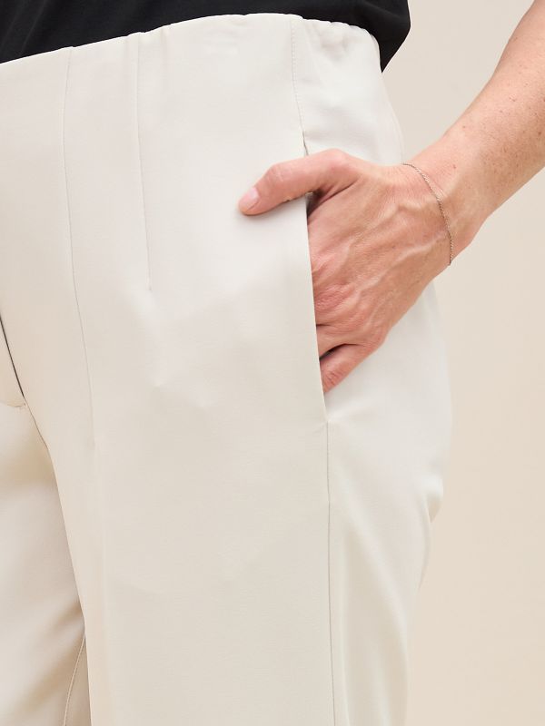 מכנסי ערב מחטבים