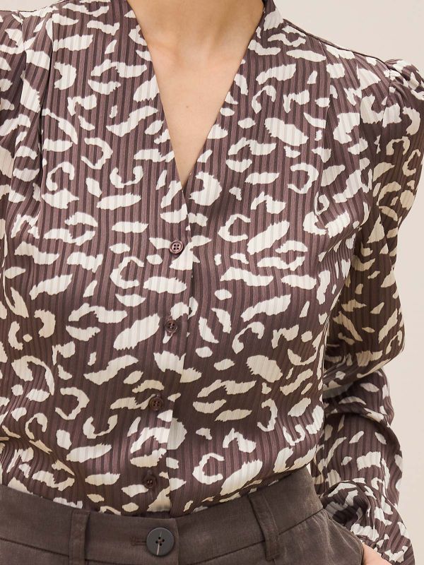 חולצה מודפסת