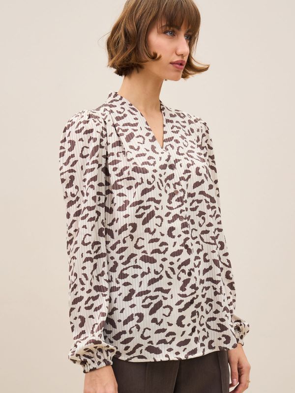 חולצה מודפסת