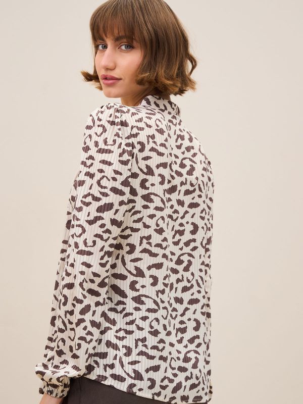 חולצה מודפסת