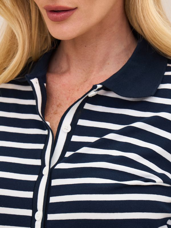 חולצת  פסים מכופתרת