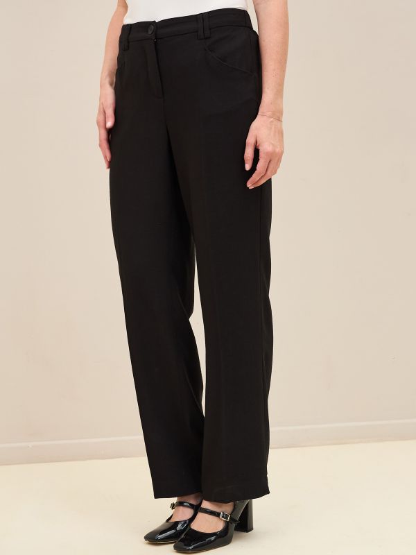 מכנסיים מחוייטים