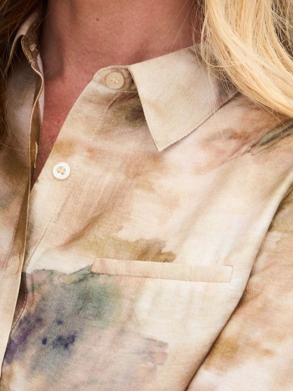 חולצת מכופתרת דפוס