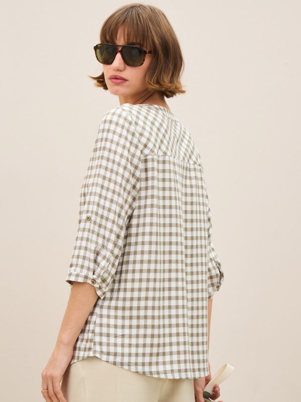 חולצת מכופתרת משובצת