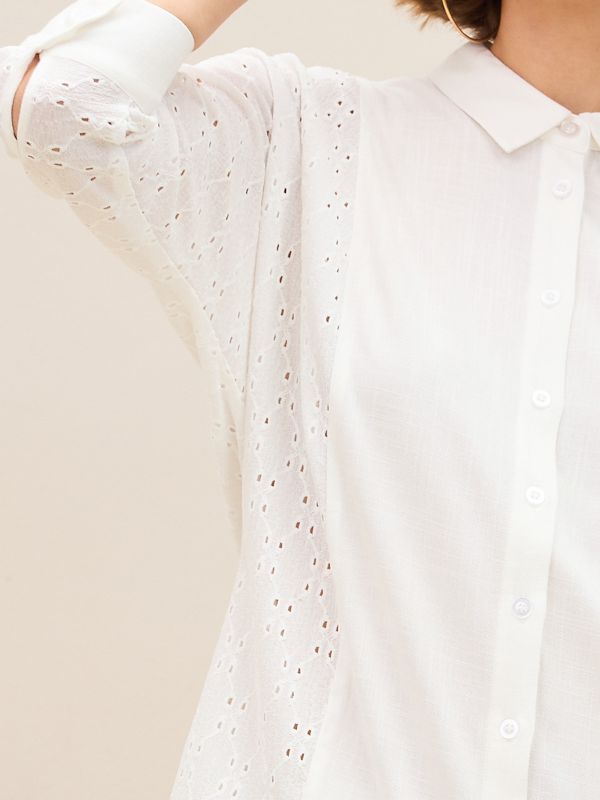 חולצת אריג שילוב תחרה