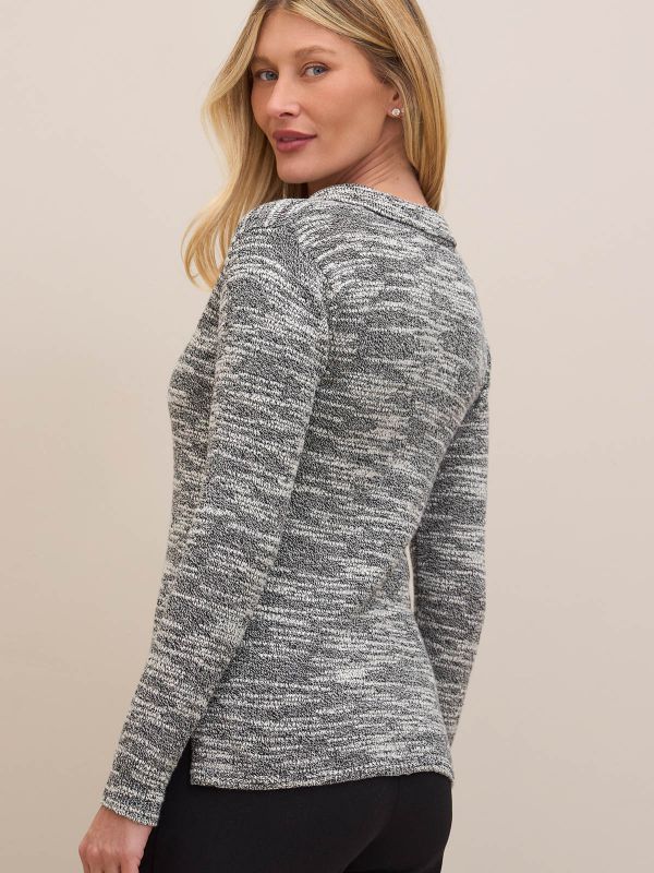 סריג וי עם  צוארון