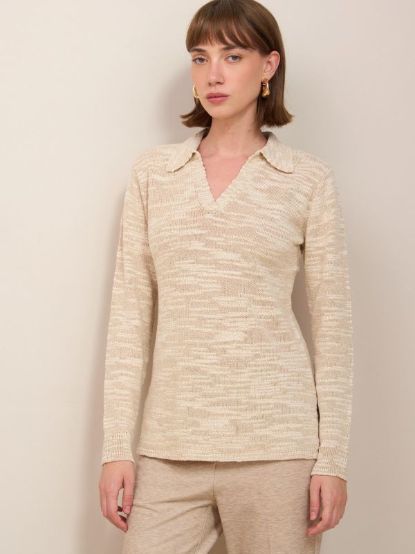 סריג וי עם  צוארון