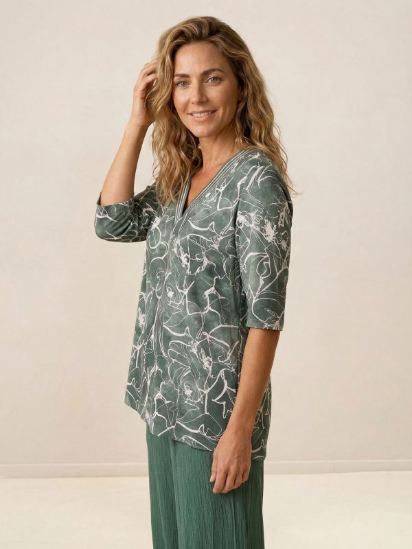 טישרט וי מודפסת