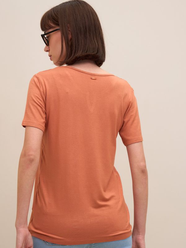 טישרט פרומו ופרפר