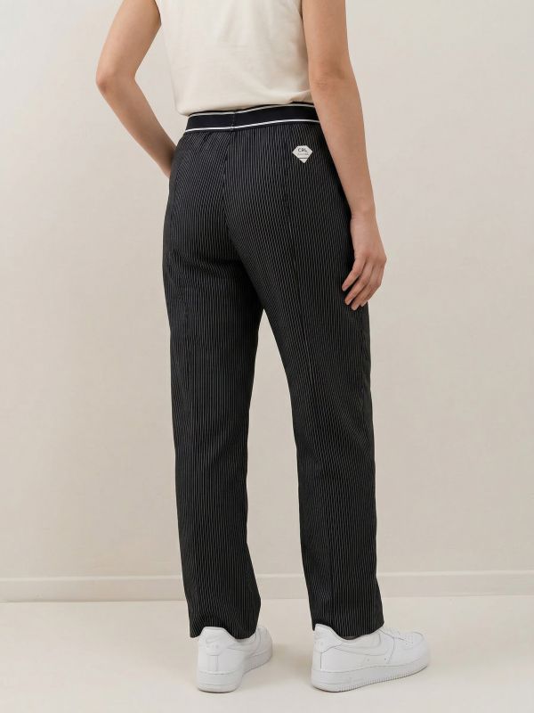 מכנסי ספורט רחבים