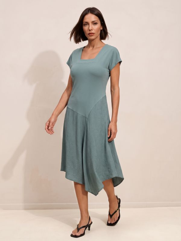 שמלה מ2 בדים