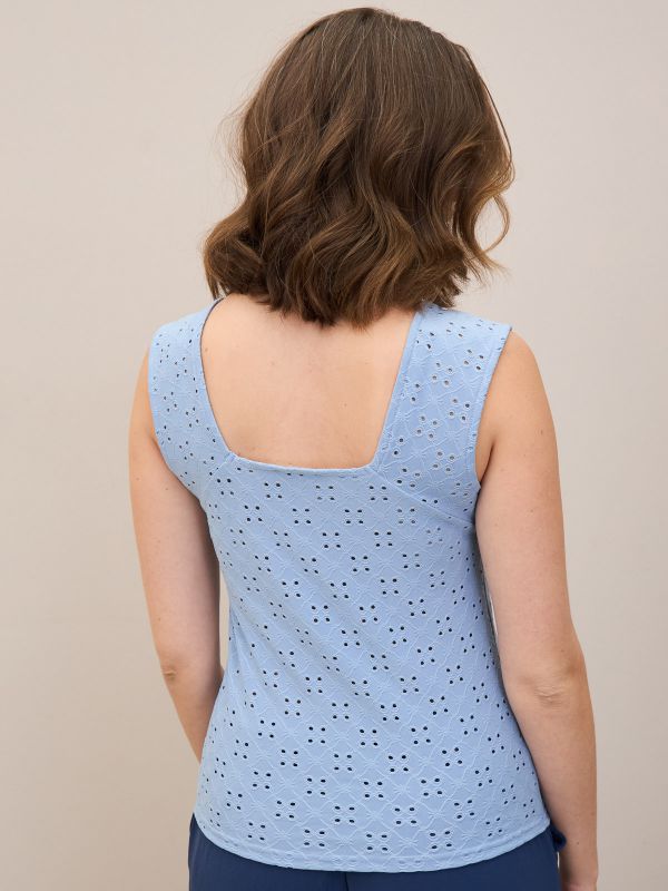 גופייה לייקרה רקמה מחוררת