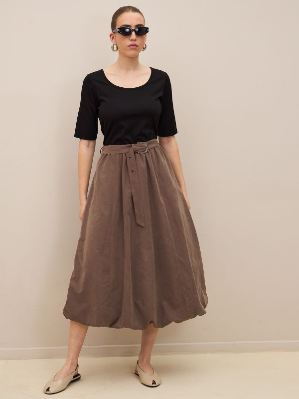 שמלה שילוב וחגורה