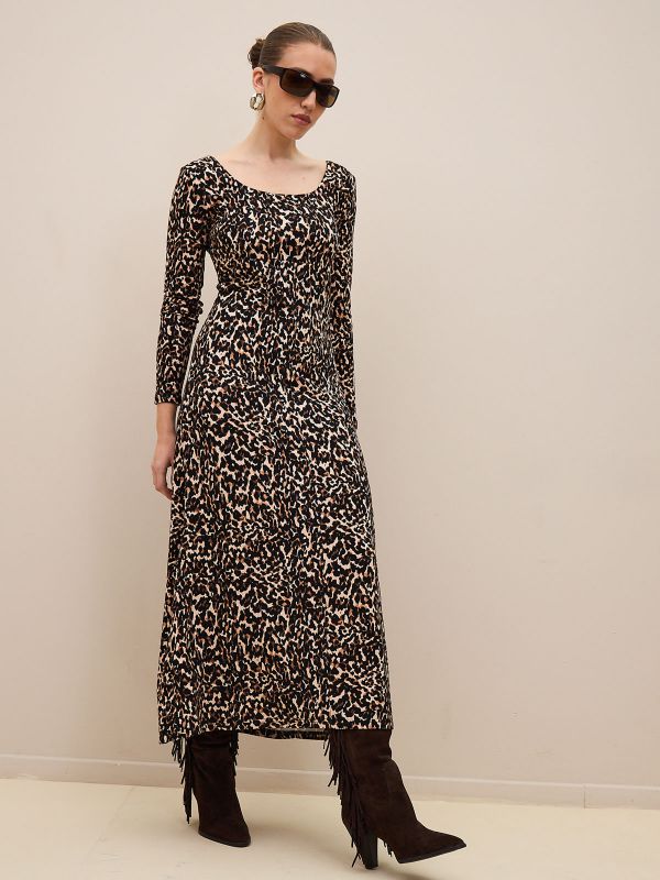 שמלת ויסקוזה מנומרת