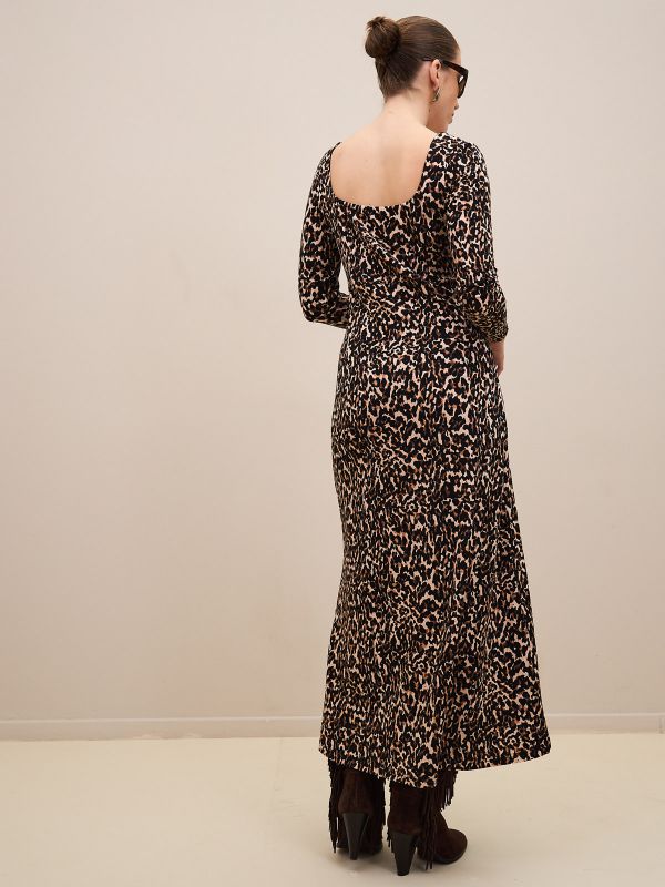 שמלת ויסקוזה מנומרת