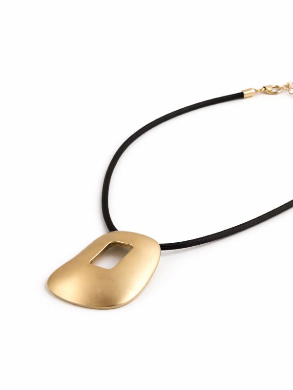 שרשרת תליון זהב מלבני