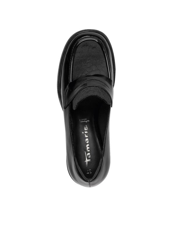 מוקסינים עקב, שחור לק עם טקסטורת קרוק. תמריס TAMARIS