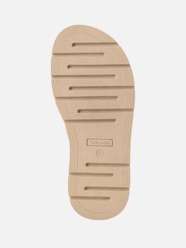 כפכפי נוחות מעור בעיצוב נקי ואופנתי. תמריס TAMARIS.