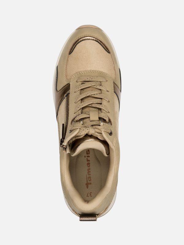 סניקרס צבע אבן בעיטור זהב. עם סוליה מוגבהת ורוכסן צד. תמריס TAMARIS.